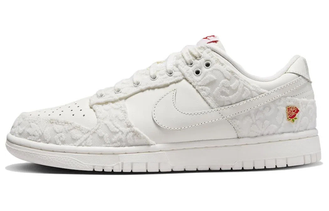 Nike Dunk WMNS Give Her Flowers