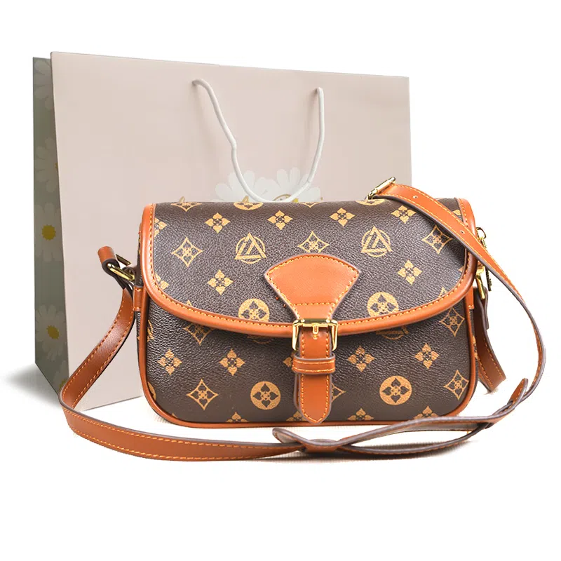 Vandee Classic Small Crossbody Bag