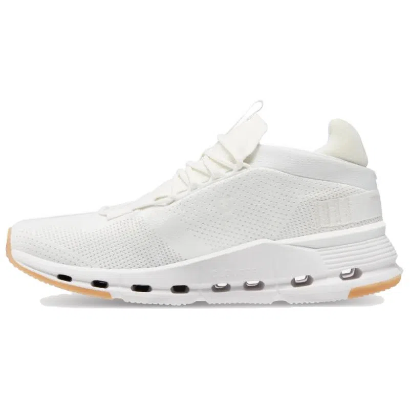 On Cloudnova Undyed