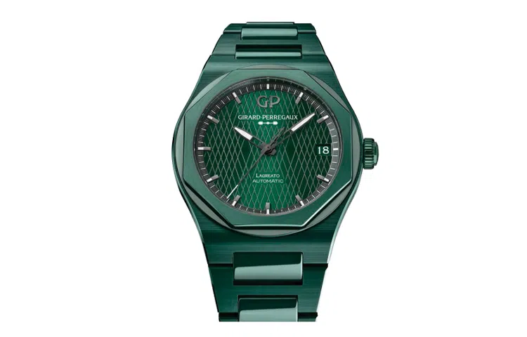 Girard-Perregaux Laureato x Aston Martin 42mm Green Ceramic