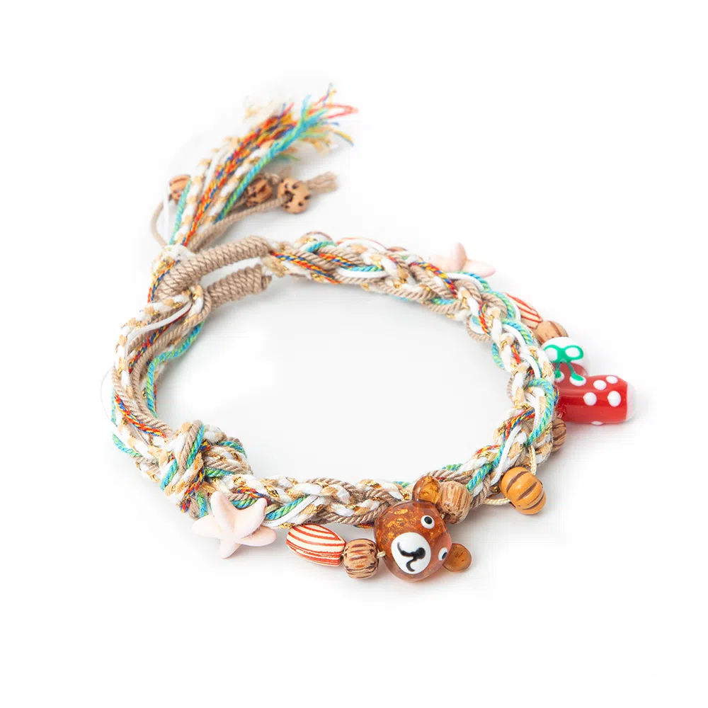 白卷 纯手工编织小众可爱圣诞编绳 织物 树脂 手链 女款