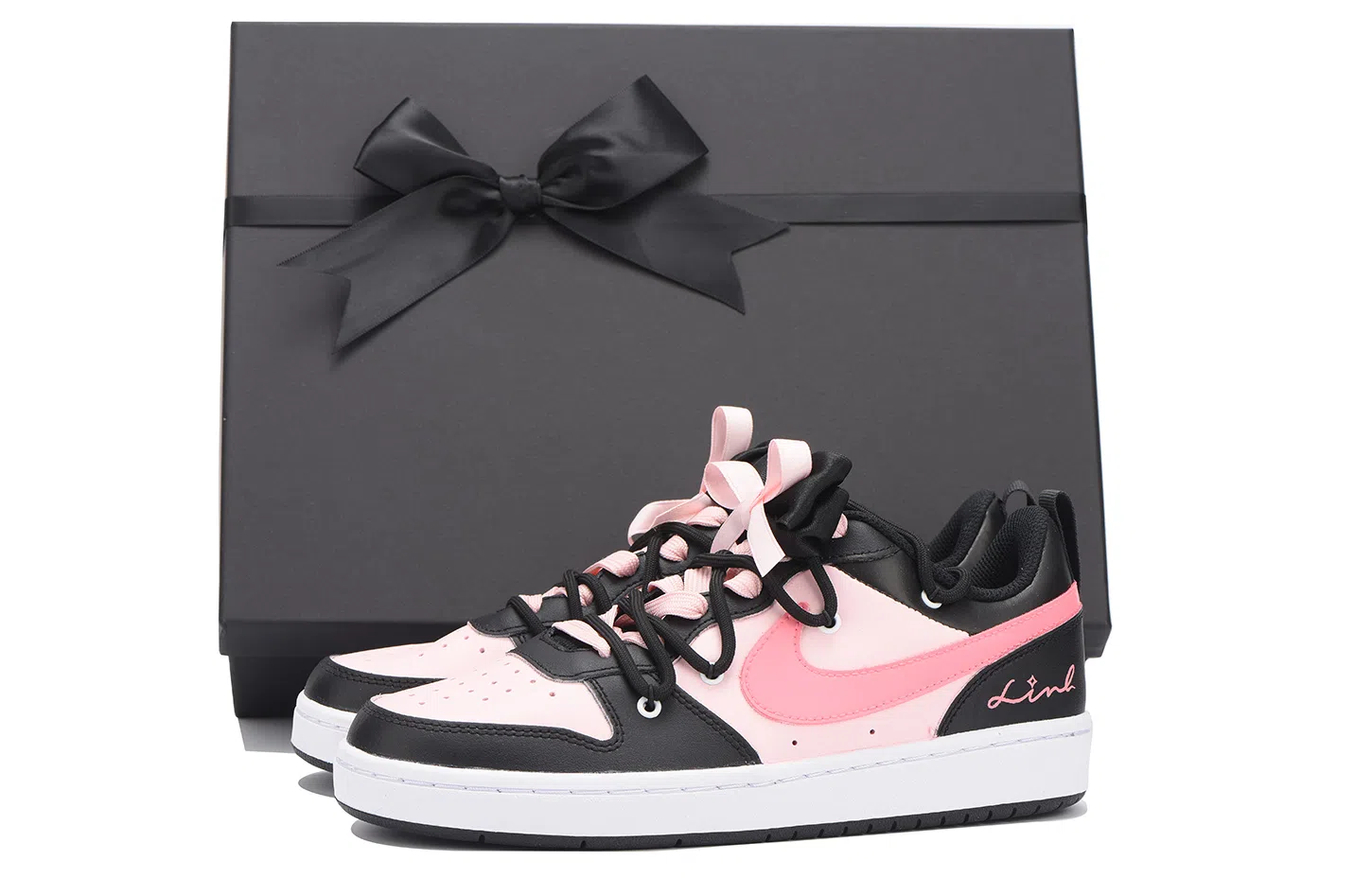 Nike Court Borough Low GS