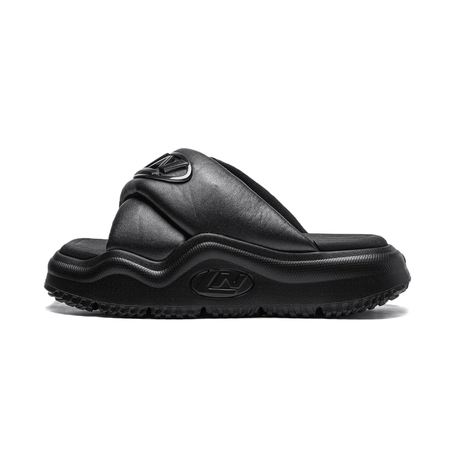 Bred Slipper
