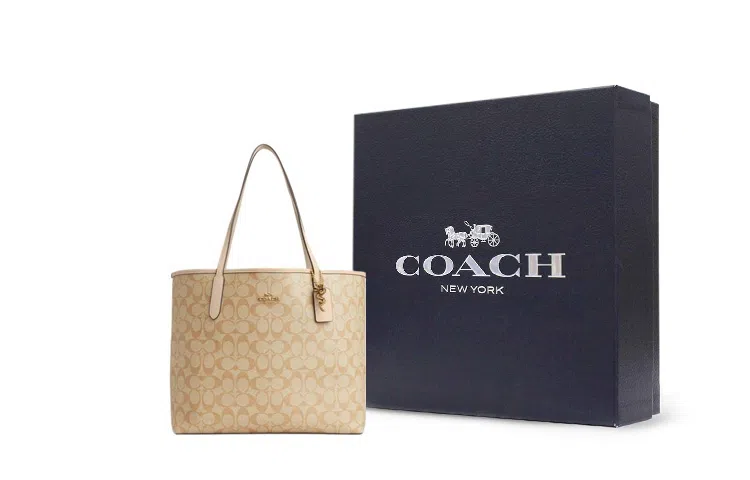 COACH Tote