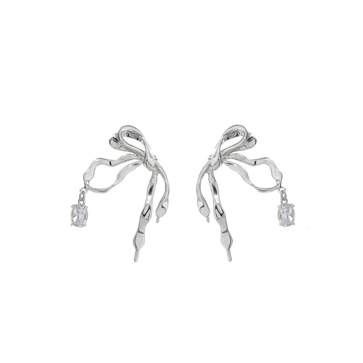 SUMIYAKI Bandage Bow Earrings