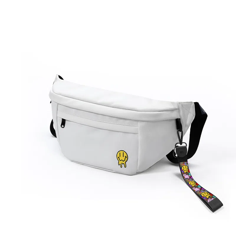 十一宫 溶化笑脸高颜值防水百搭 皮膜 斜挎胸包 大号 男女同款情侣款 白色/黑色