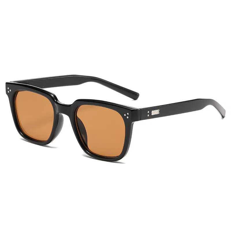 SOMAN UV40
