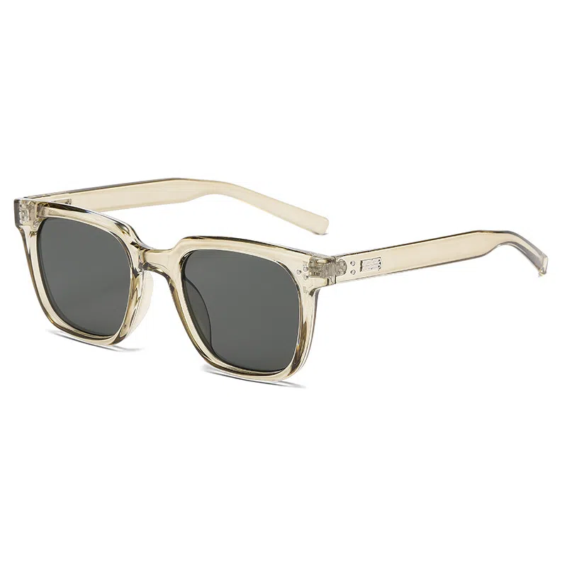 SOMAN UV40