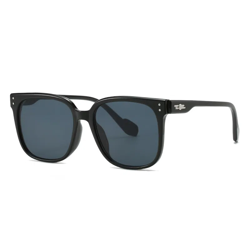 SOMAN UV400