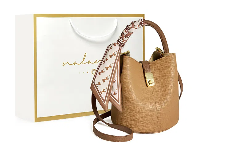 纳兰杜 小众高级感百搭潮流 牛皮 水桶包单肩斜挎包 迷你 女款 棕拼咖/大象灰