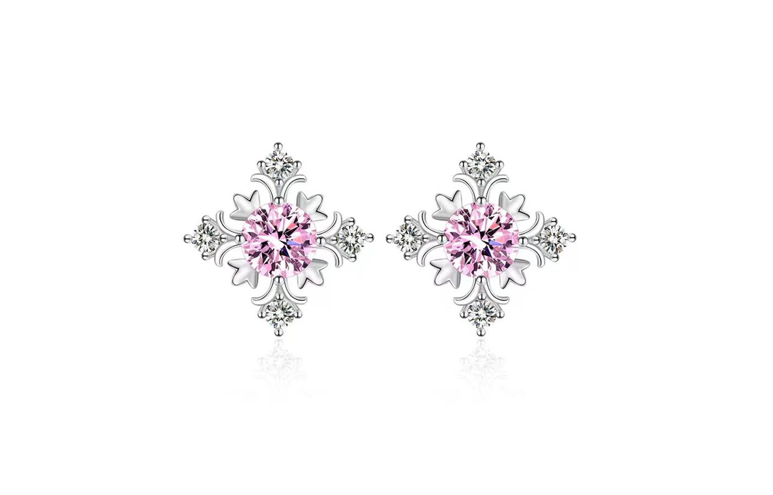 ASTARHADES Snowflake Stud Earrings