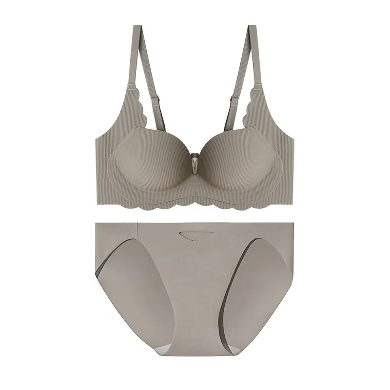 内在密码 白色内衣女小胸聚拢显大腰细软支撑防下垂收副乳性感透气无痕文胸