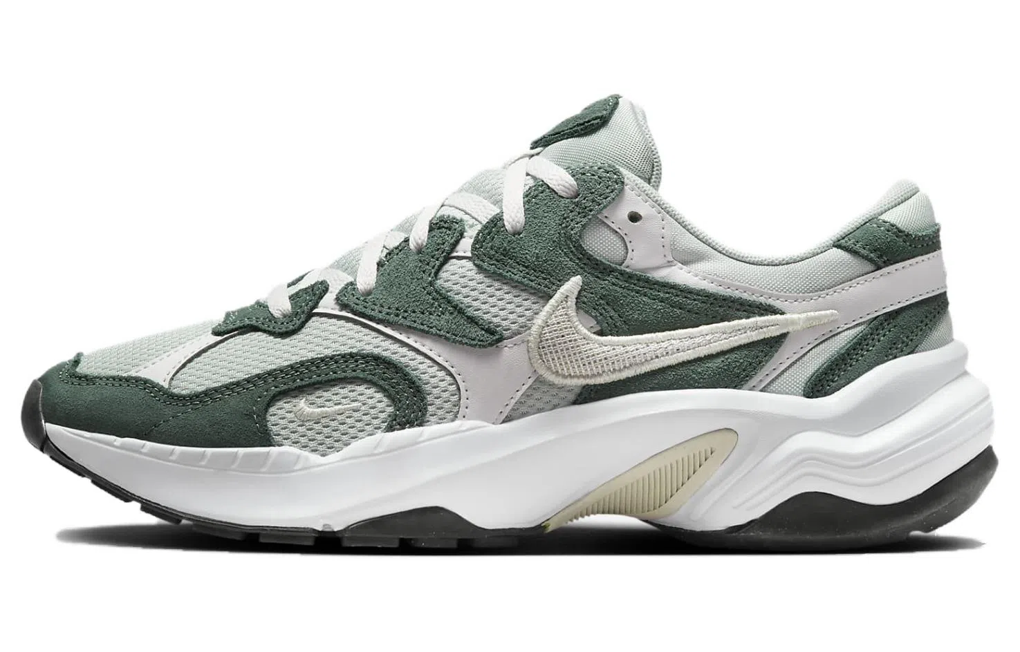 Nike AL8