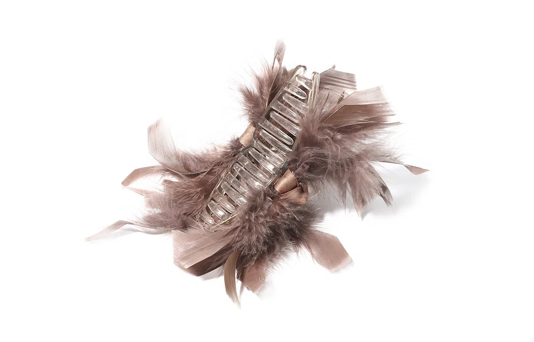 白卷 优雅时尚后脑勺盘发羽毛发夹 大号鲨鱼夹 女款 闺蜜款