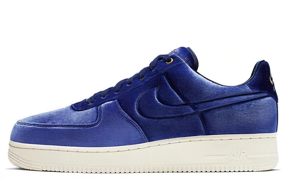 Nike Air Force 1 07 Premium