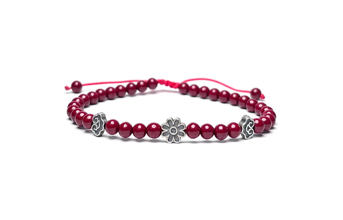 MOUNTAINS AND MANS s925