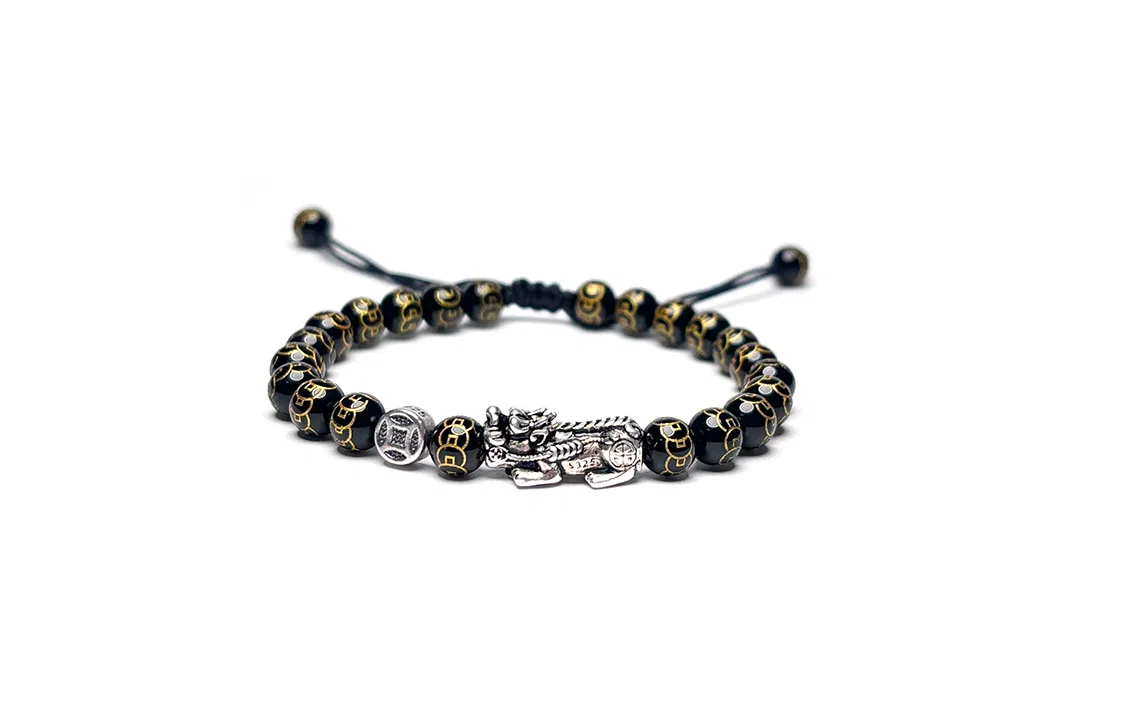 MOUNTAINS AND MANS s925