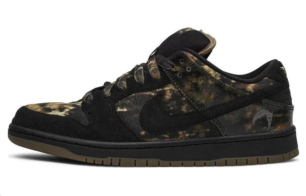 Nike Dunk SB Pushead 2