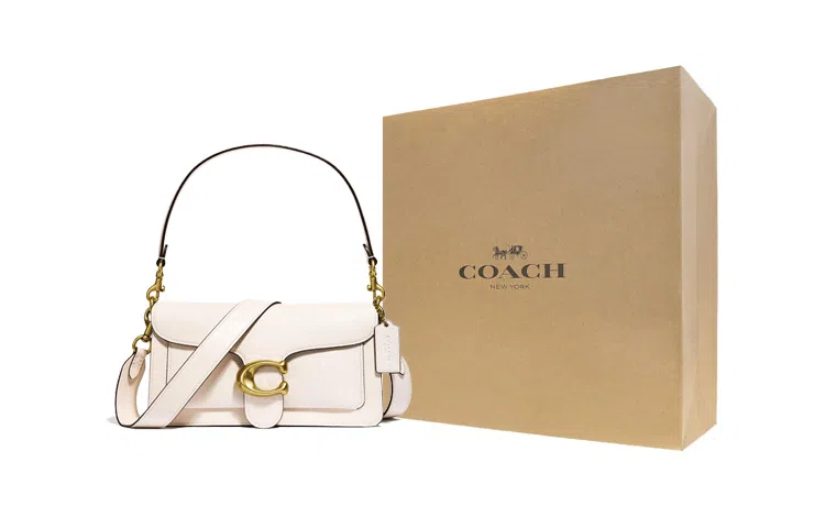 COACH Tabby 26 Logo