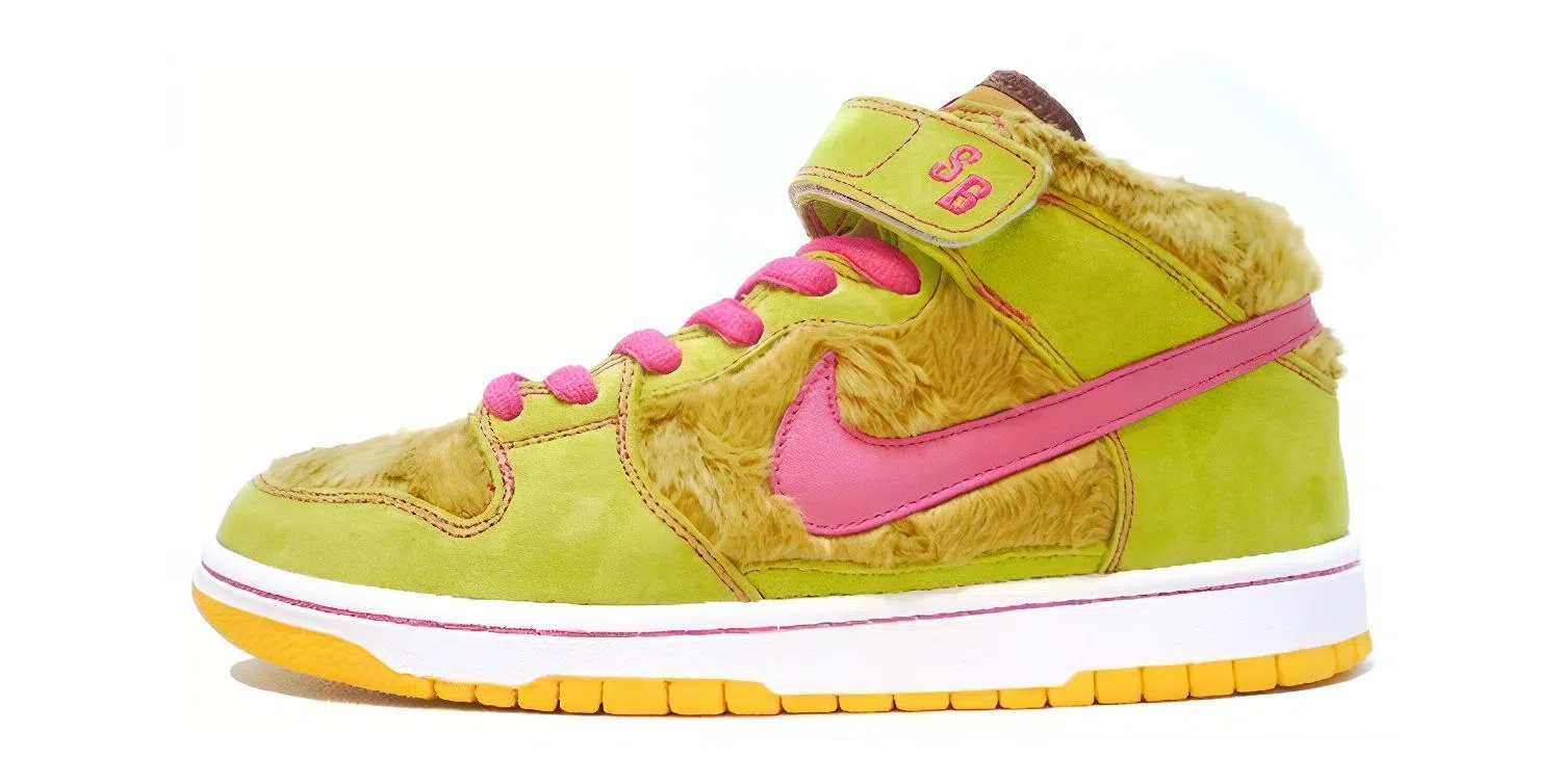 Nike Dunk SB Mama Bear