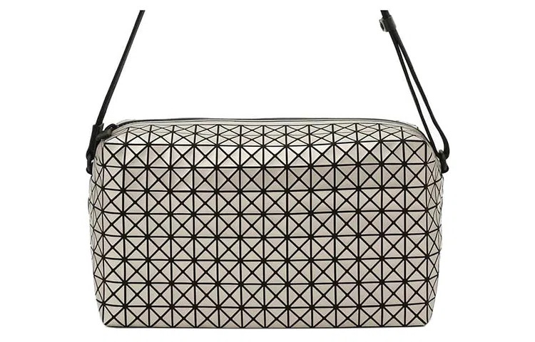 ISSEY MIYAKE SADDLE BAG