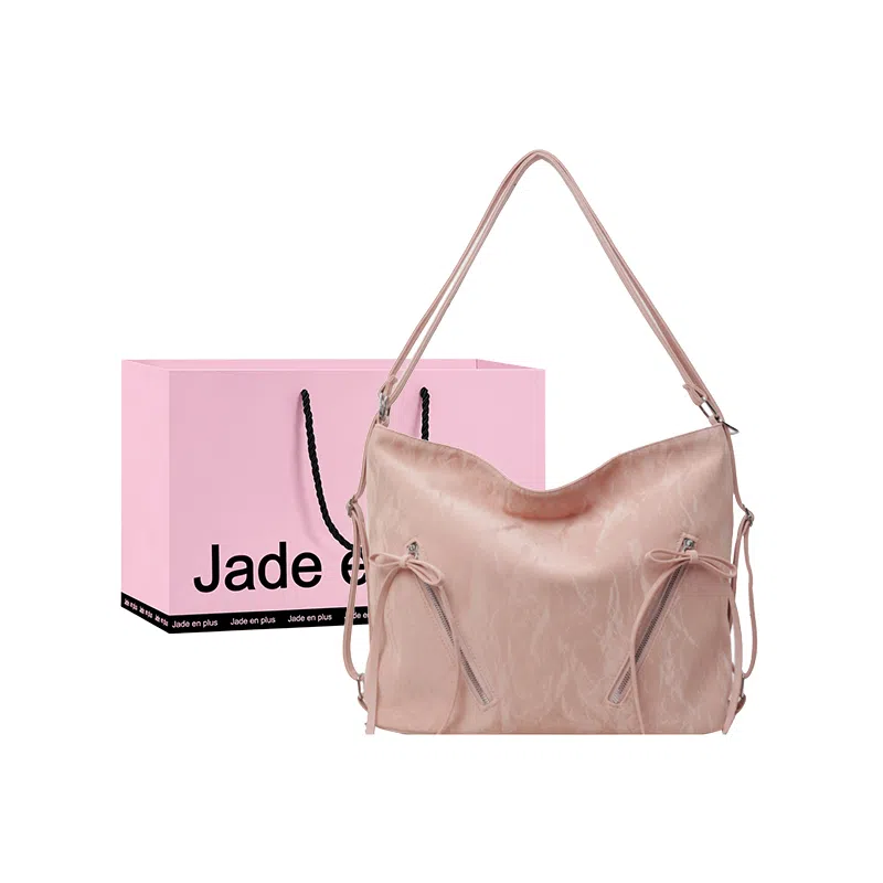 Jade en plus Tote Bag