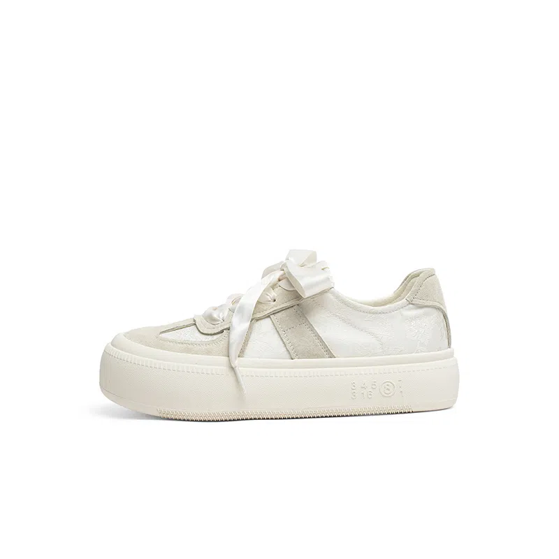 红蜻蜓 小众时尚潮流 舒适百搭 防滑耐磨 透气减震 生活休闲鞋