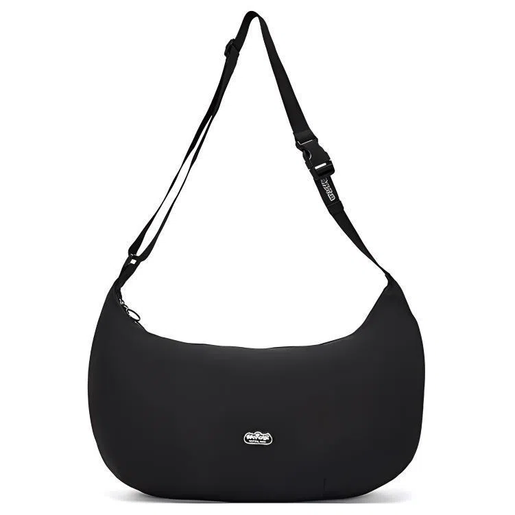 乔丹 拉链开合可调节肩带 聚酯纤维 单肩斜挎包 男女同款情侣款 黑色