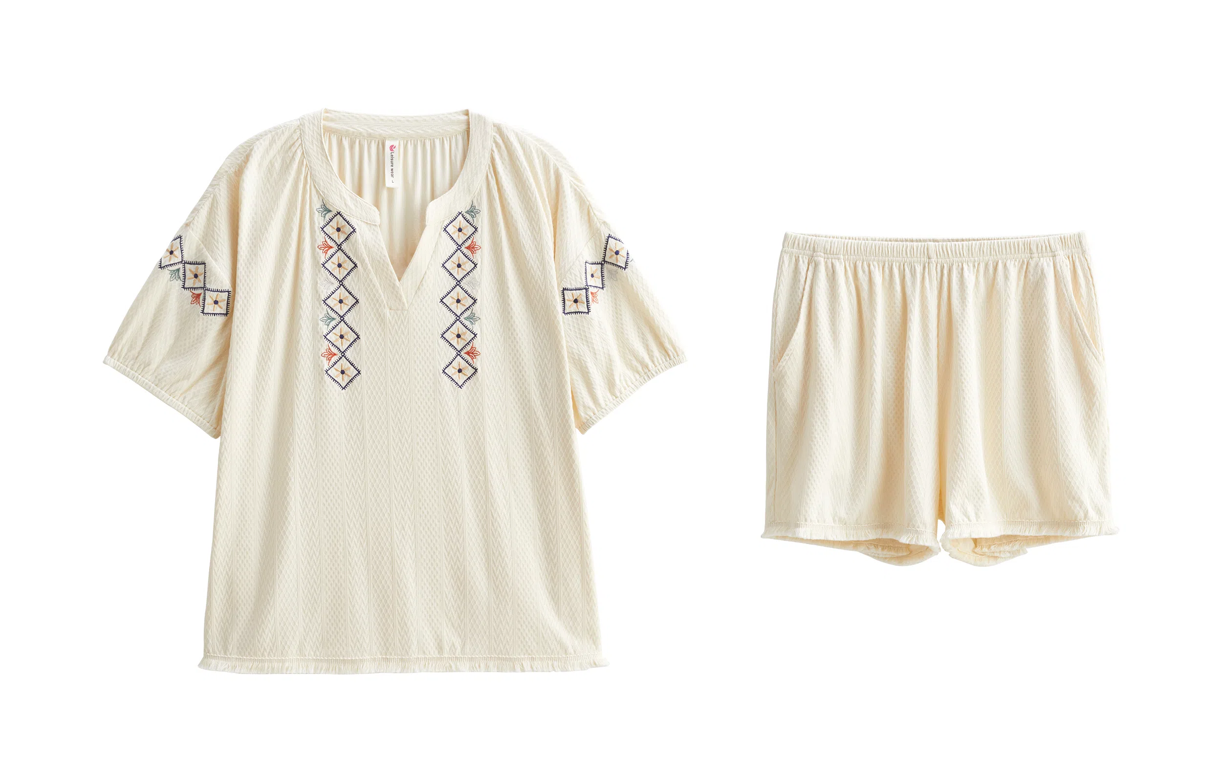 歌倩雅 简约凉感时尚复古刺绣亲肤短袖休闲可外穿三分裤夏季睡衣套装 女款 杏色