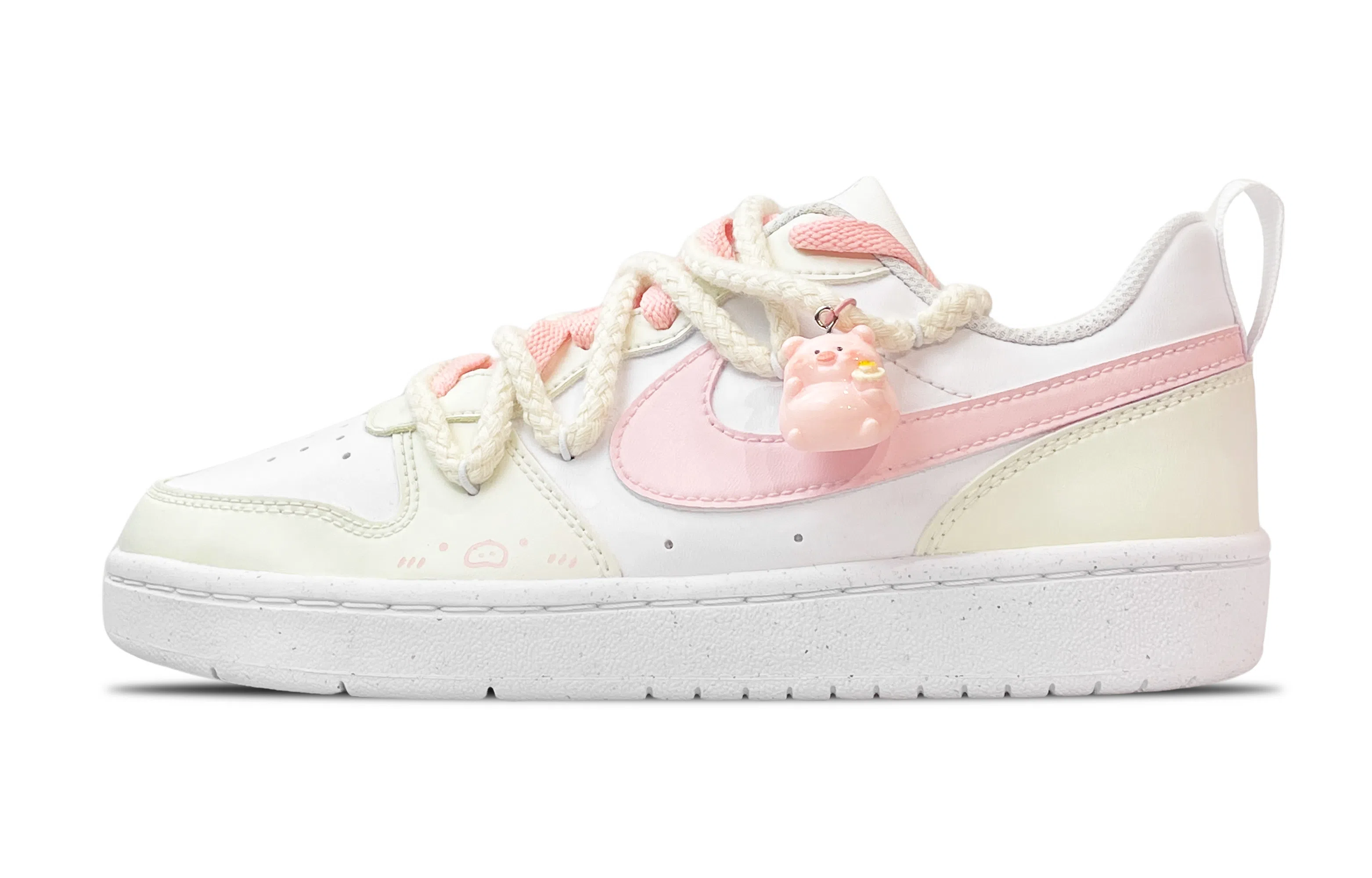 Nike Court Borough Low