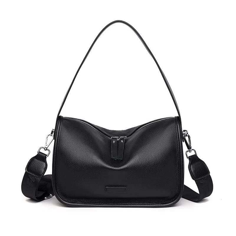 VANDEE Shoulder Bag Black