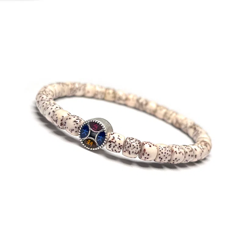 MOUNTAINS AND MANS 999