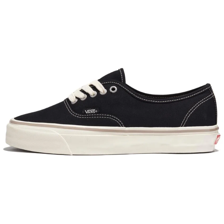 Vans MTE Authentic Reissue 44 Black