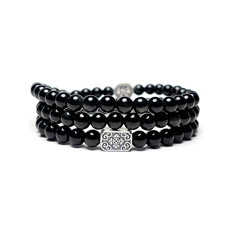 MOUNTAINS AND MANS 999