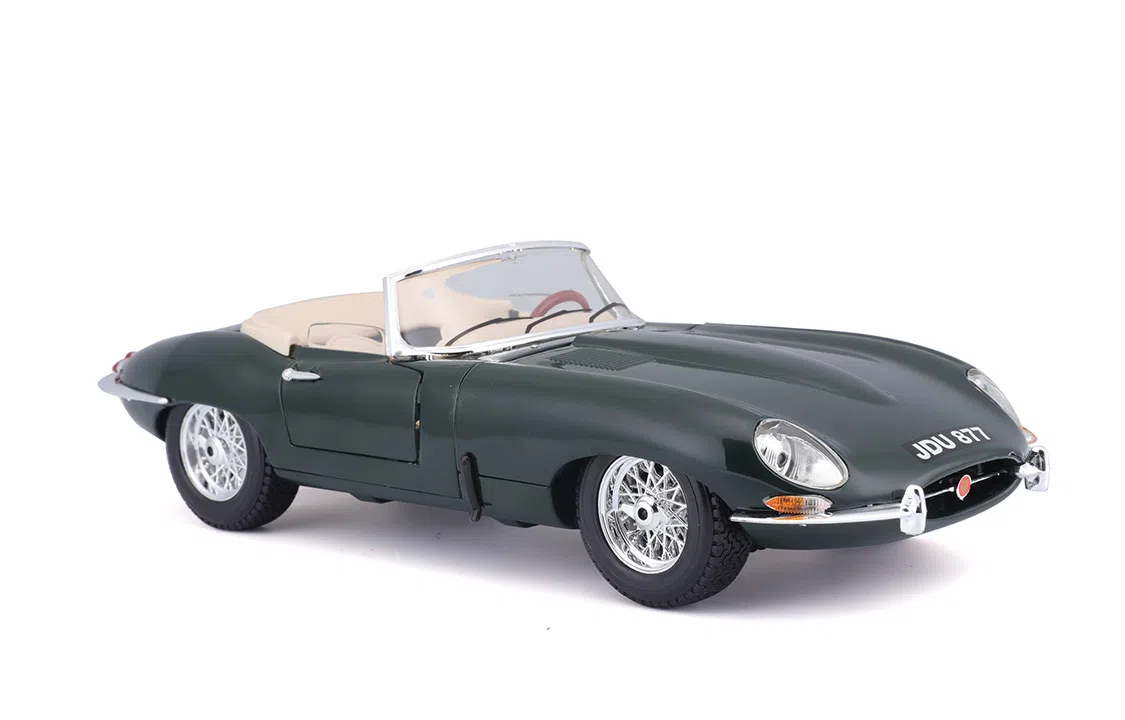 118 Jaguar E-type Coupe