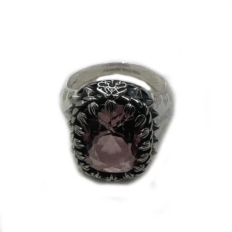 Alexander McQueen -