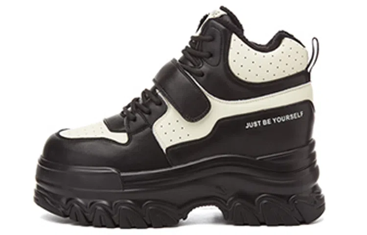 DAPHNE PU 4cm