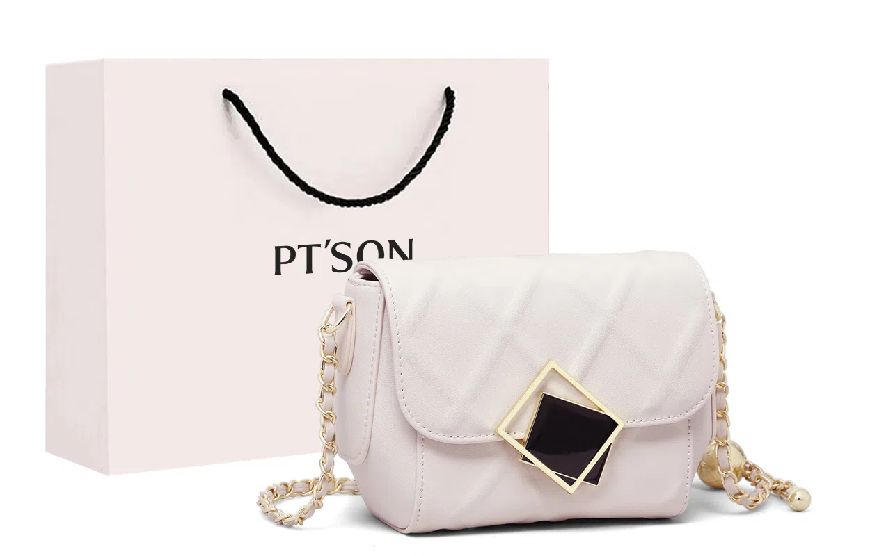 PT'SON Quilted Chain Bag Black/Off-White