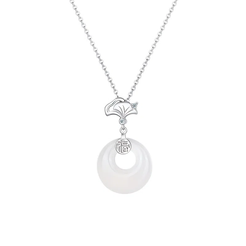 中国珠宝 三生有杏 幸运平安扣 新中式国潮轻奢优雅气质高级感锁骨链 玉髓 玉石项链 女款