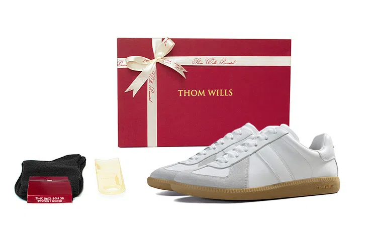 THOM WILLS