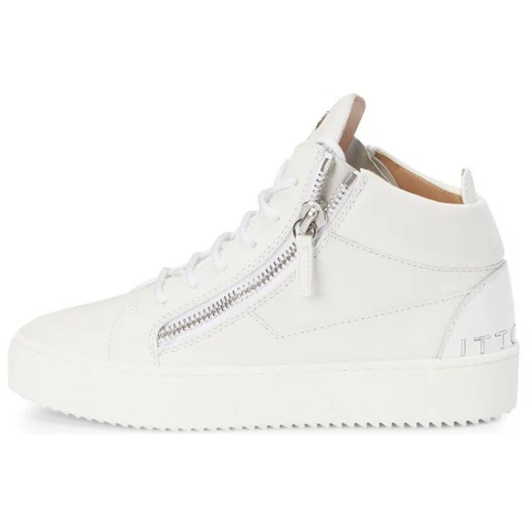 giuseppe zanottiGZ Kriss