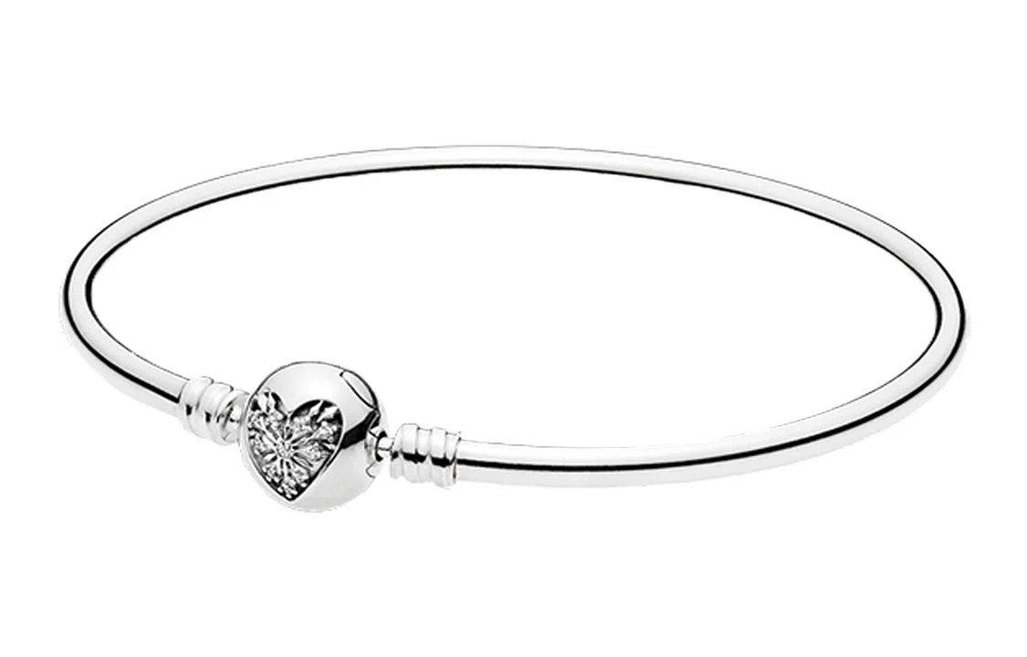 Pandora Moments Winter Heart Bracelet