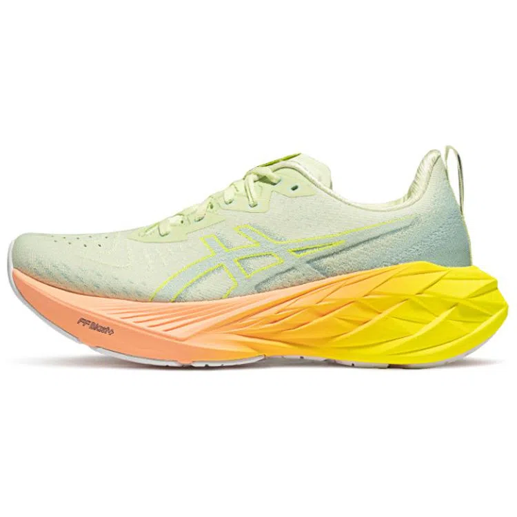 Asics Novablast 4