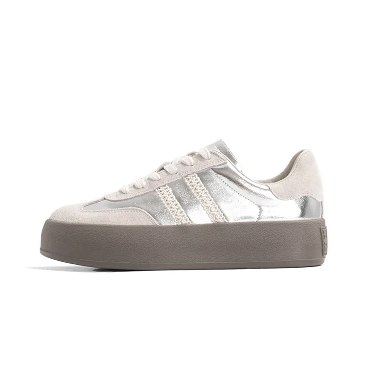 Lao Miao Low Top Silver
