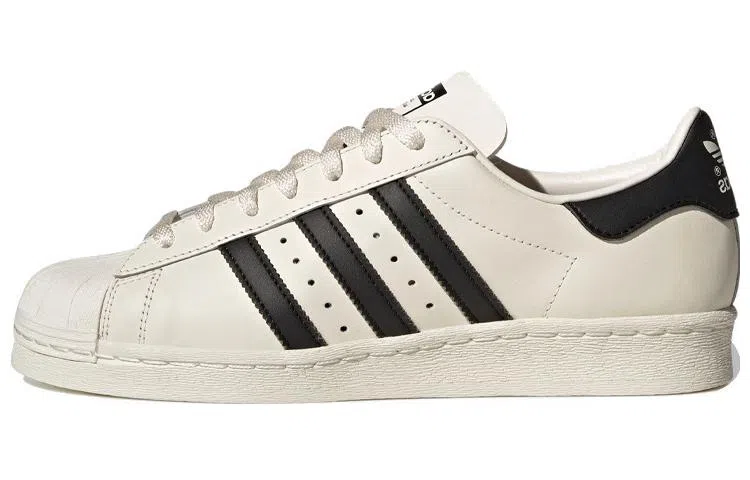 adidas Superstar 82