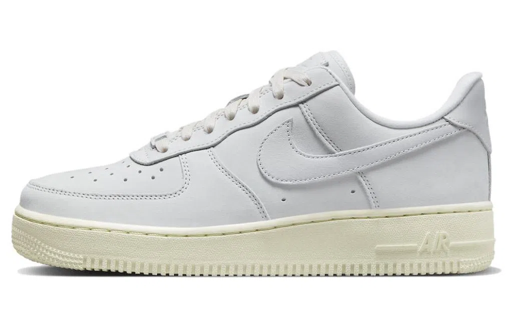 Nike Air Force 1 Low "Summit White"