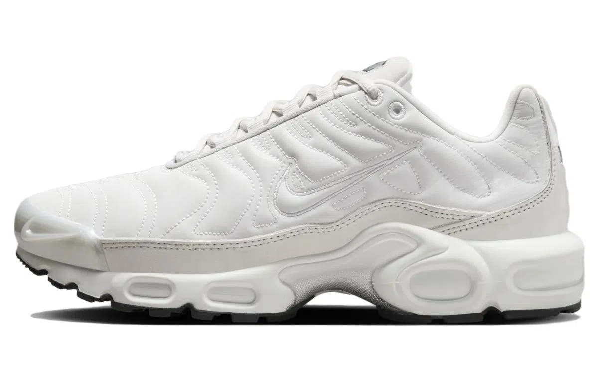 Nike Air Max Plus White