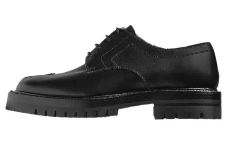 Maison Margiela Tabi Black