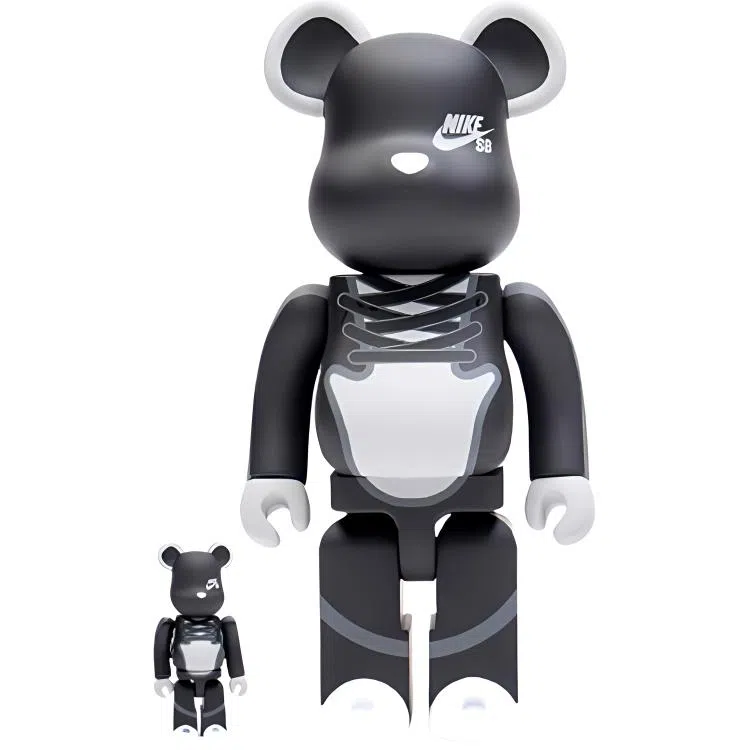 BE@RBRICK x Nike SB Black 100%400%