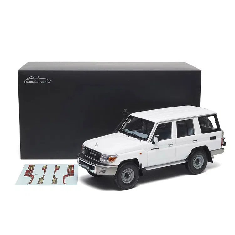 Almost Real Land Cruiser 76 2017118